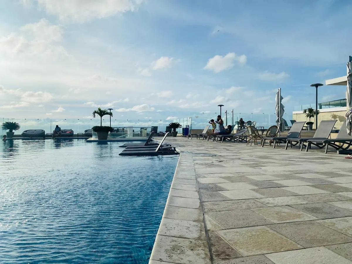 ¡Amazing Beach Duplex! Infinity Pool / Rooftop Cartagena Apartment